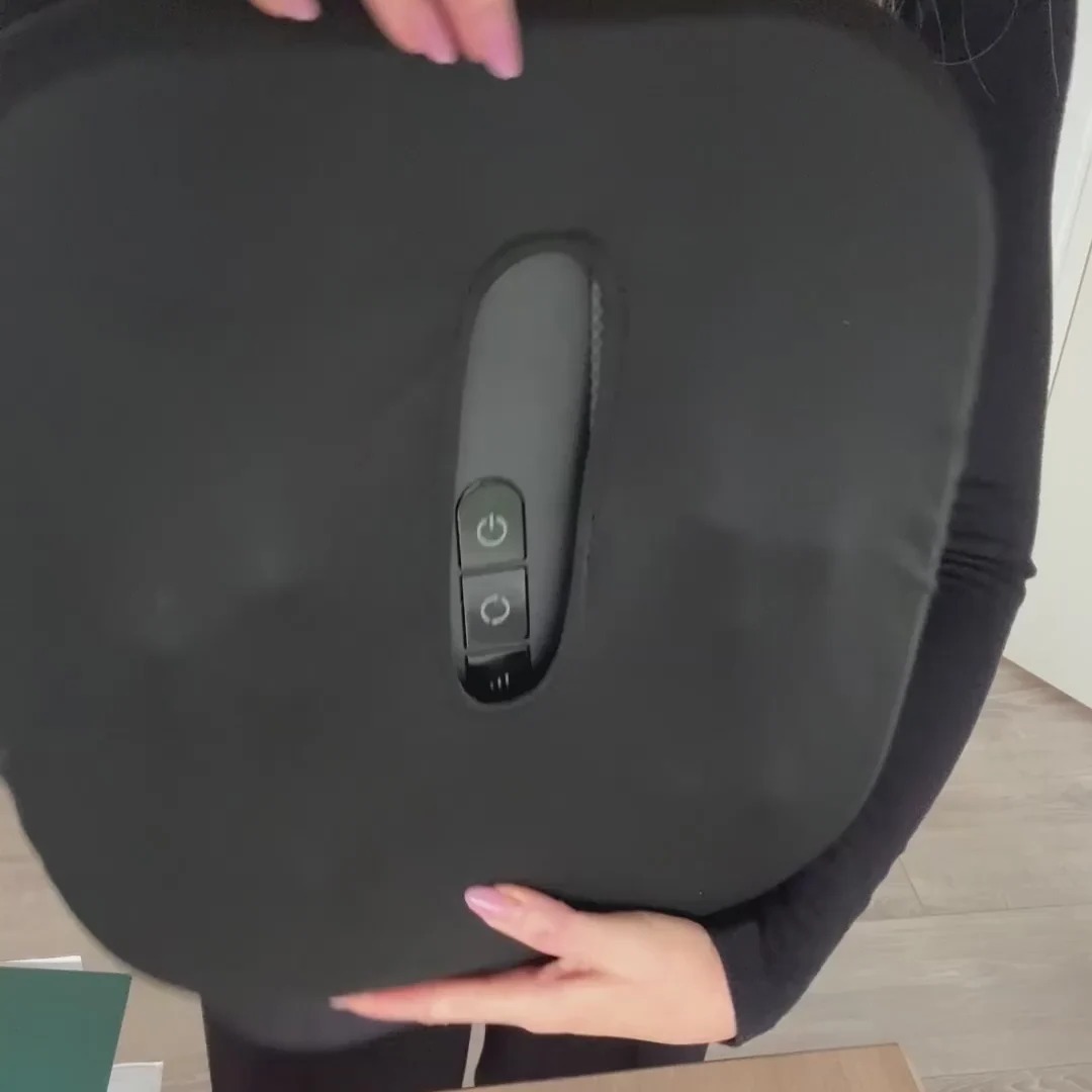Avorish back cushion in hand